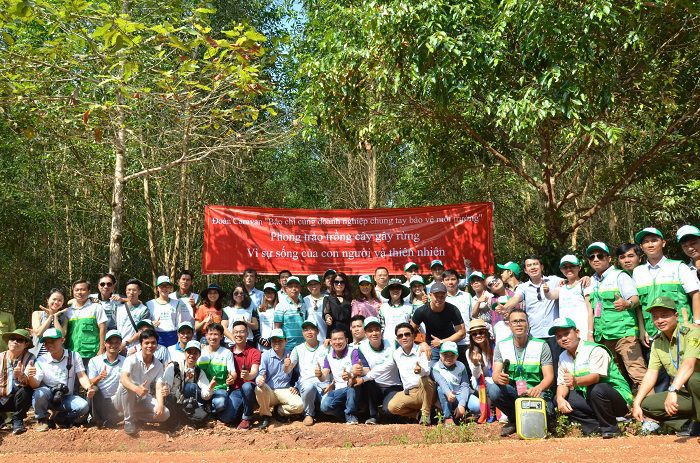 Lễ trồng cây tại rừng Mã Đà.