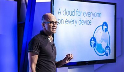 CEO Satya Nadella đang lèo lái con thuyền Microsoft theo hướng tập trung nhiều hơn vào điện toán đám mây.