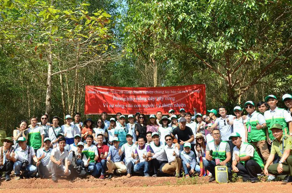 Lễ trồng cây tại rừng Mã Đà.