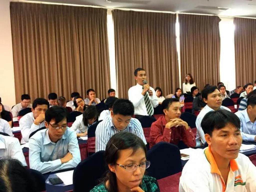 hoi-nghi-tap-huan-phap-luat-ve-tai-nguyen-internet-va-trinh-tu-thu-tuc-thay-doi-thu-hoi-ten-mien-vi-pham-phap-luat-ve-huu-tri-tue-tai-tp-ho-chi-minh-2862016-3